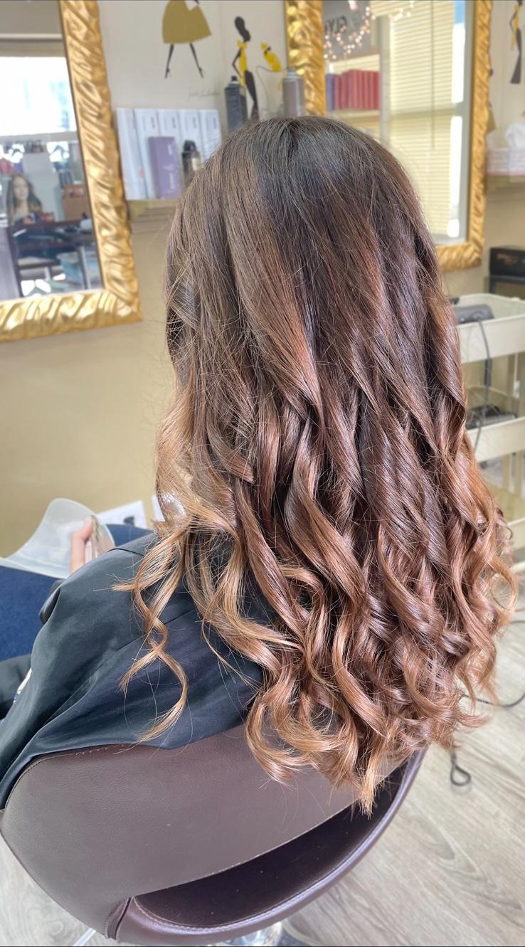 Trabajo real de balayage en Stray Cuts